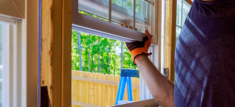 >Bay Window Curtain Rail Track in Rockledge, FL
